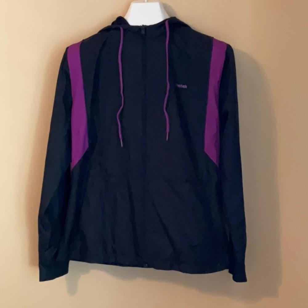 Reebok Size M Black and Purple Lined Hooded Jacket